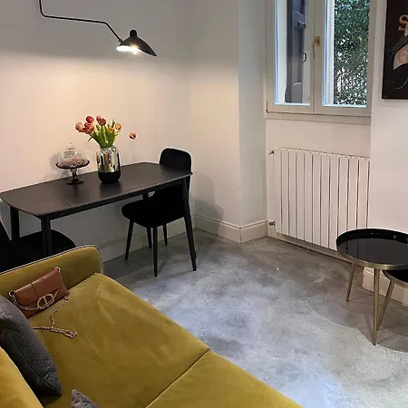 Dimora Tito Speri Near Arena Lägenhet