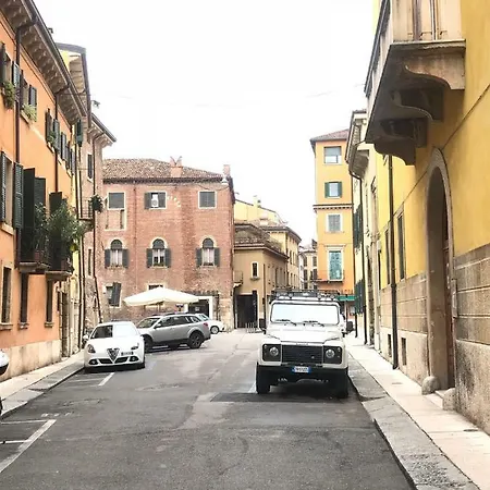 Lägenhet Dimora Tito Speri Near Arena Verona