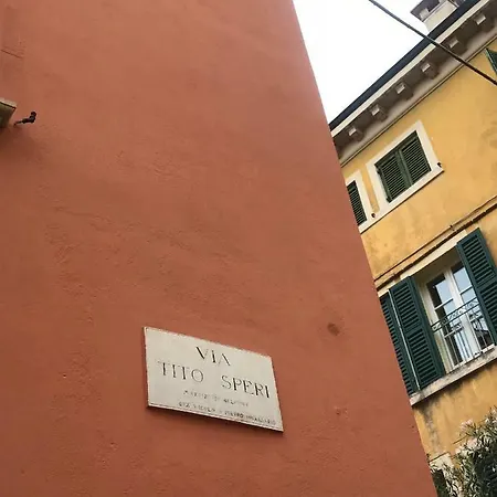 Lägenhet Dimora Tito Speri Near Arena *